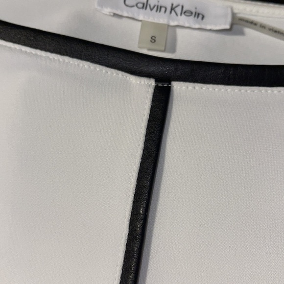 Calvin Klein faux leather long sleeve top size Small NWOT - Picture 6 of 6